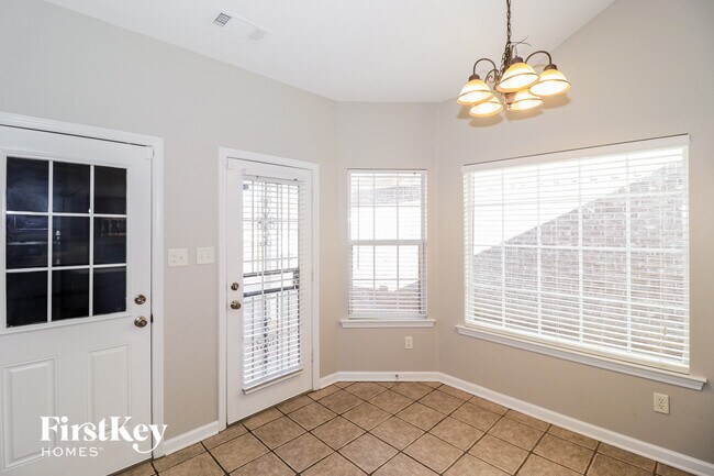 Foto del edificio - 6870 Manslick Rd