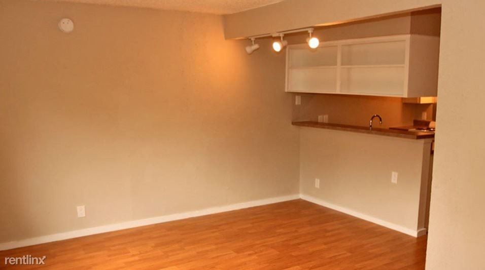 Foto principal - 2709 Manor Rd