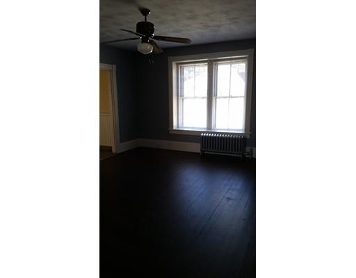 Building Photo - 102 Pleasant St