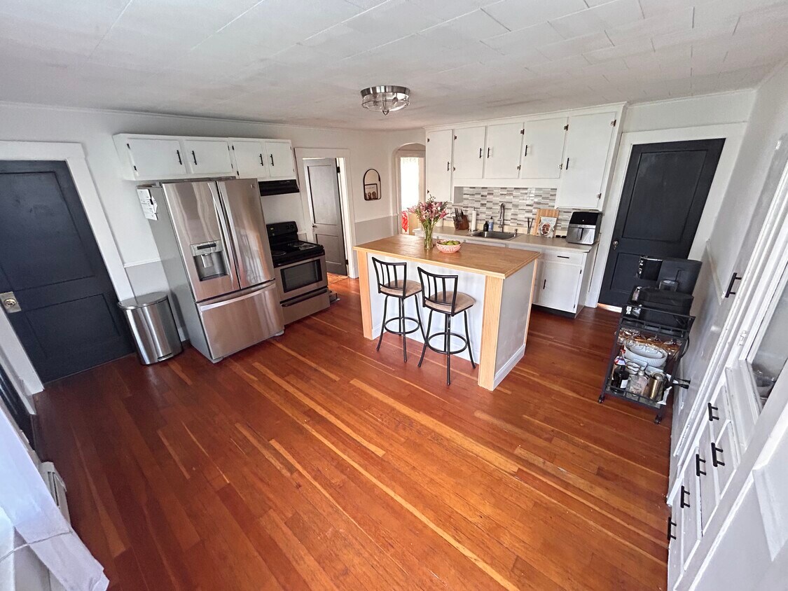 Kitchen - 20 Porter St