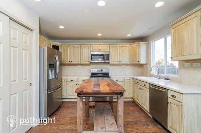 Building Photo - 4147 Heathmoor Dr, Colorado Springs, CO, 8...