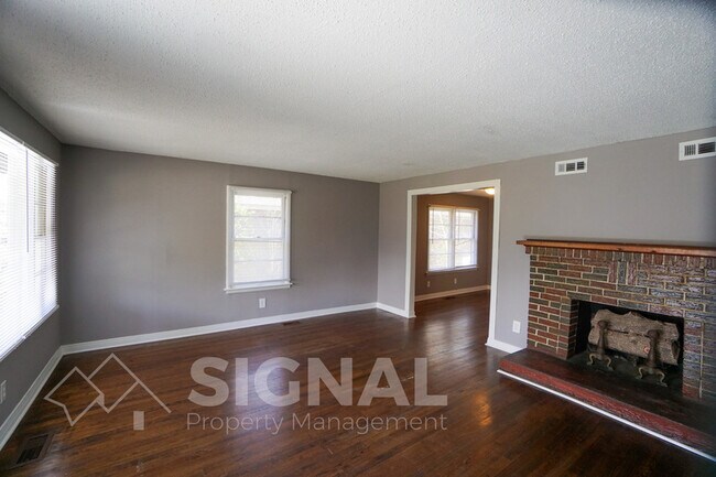 Foto del edificio - 2242 3rd Ave S