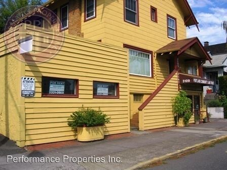 Foto del edificio - 3105-3109 NE Broadway St