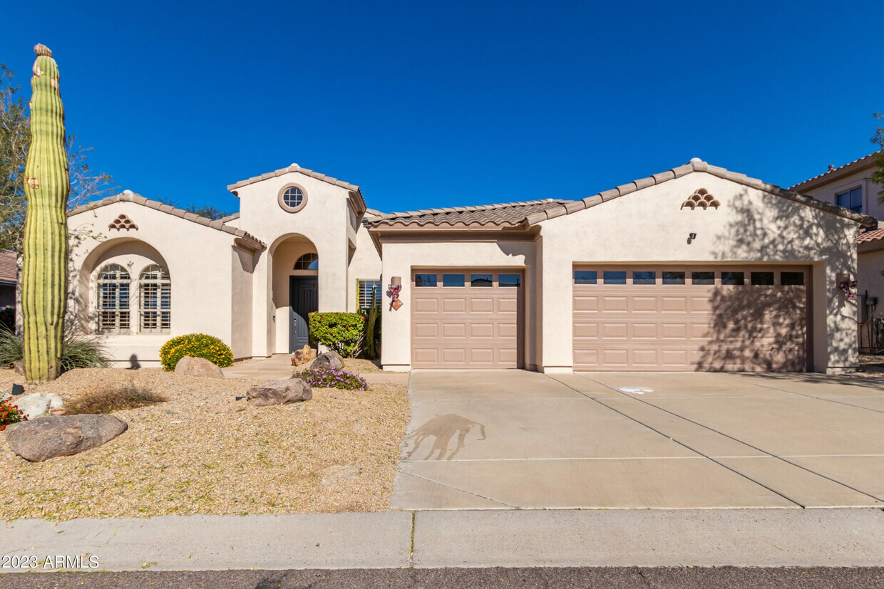 Primary Photo - 10840 E Bahia Dr