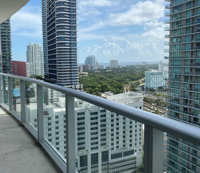 Foto del edificio - 1100 S Miami Ave
