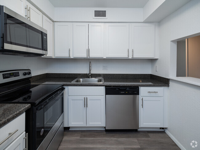 1BR, 1BA - 720SF - Cocina - Gardenview Apartments