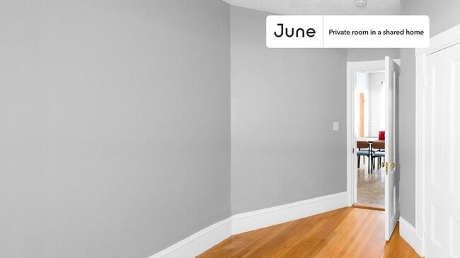 Building Photo - Room in Shared 5 bed/1 bath home