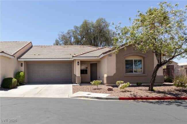 Foto del edificio - 8688 Little Fox St