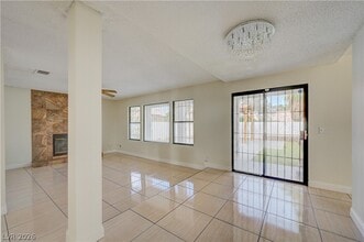 Building Photo - 2616 Camphor Tree St