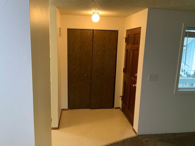 Foto del edificio - 1 Bedroom Condo in Southwest Eugene