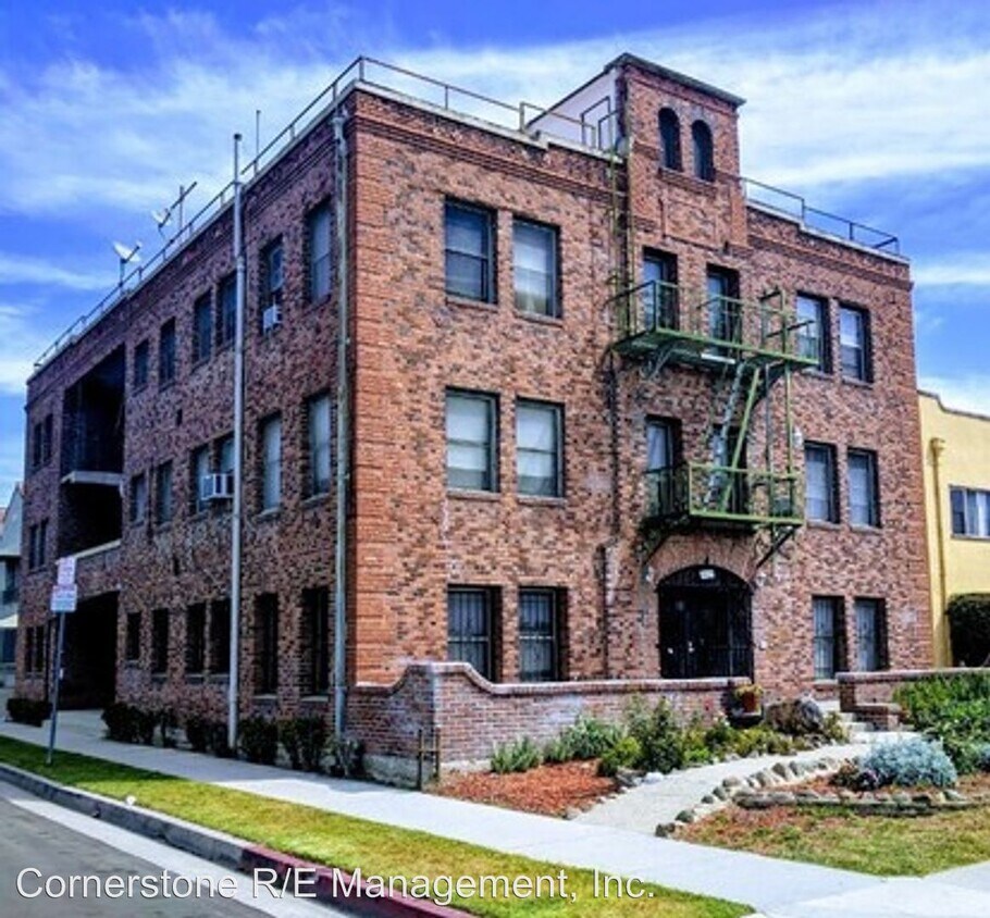 Primary Photo - 2329 W 25th St