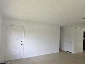 Building Photo - 33 Broadway Cir