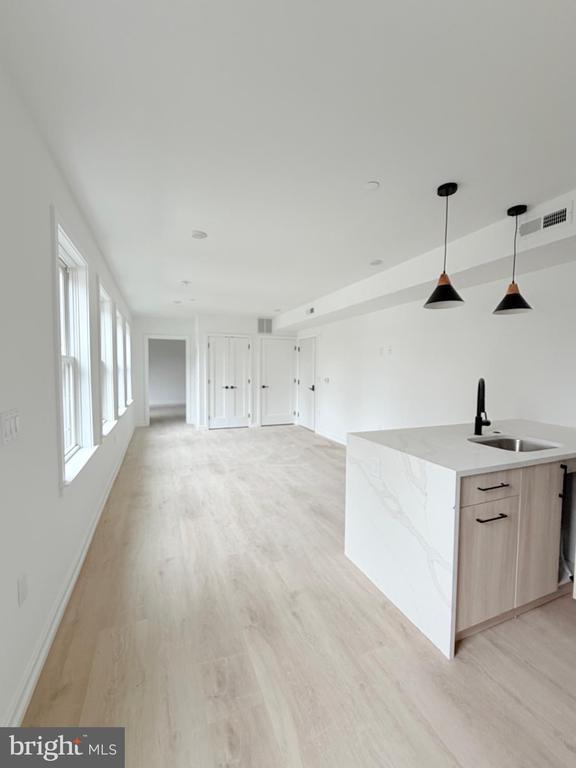 Foto del edificio - 208 Vine St