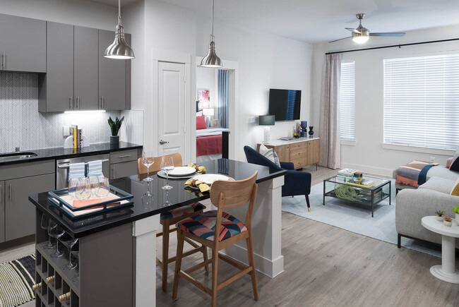 Building Photo - Jada Legacy Central Apartments