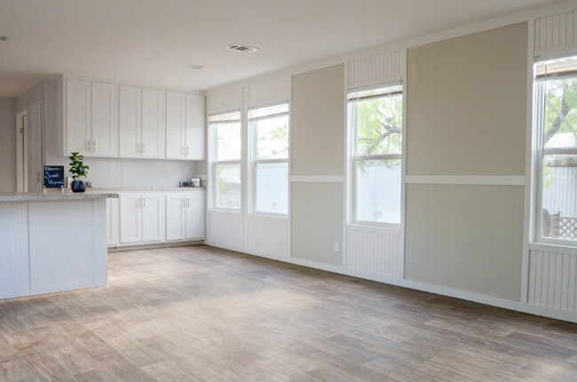 Foto del edificio - 117 Trailway Dr