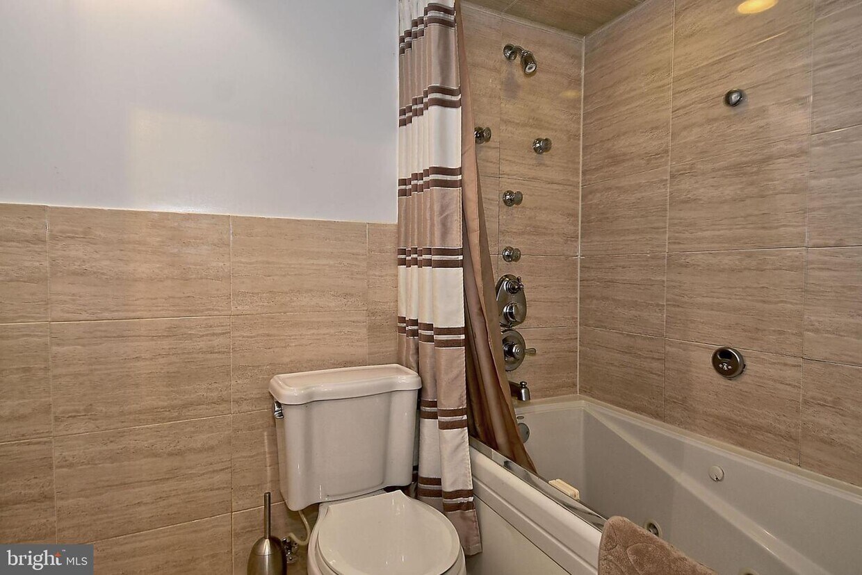Foto principal - 2511 Baltimore Rd