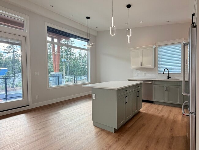 Building Photo - 1175 Franklin's Gull Rd