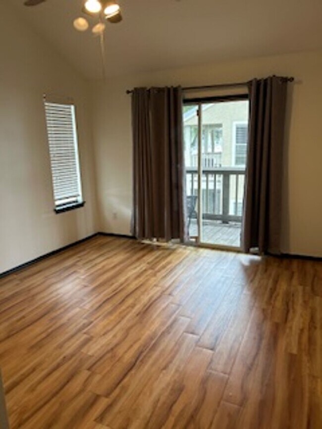 Building Photo - 13019 Lorna Place