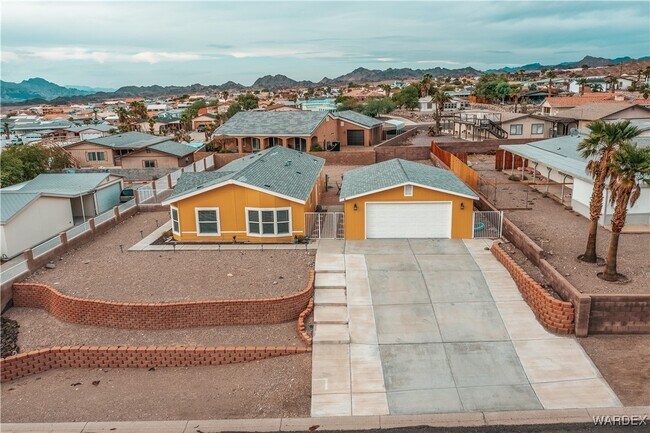 Building Photo - 3391 S Ridge Ave