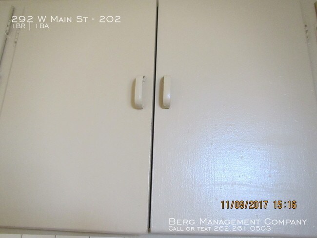 Building Photo - One Bedroom Heat Included