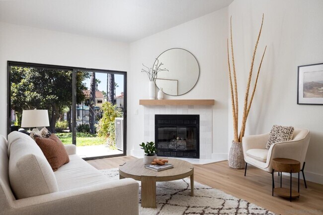 Foto del edificio - Beautifully remodeled home in the desirabl...