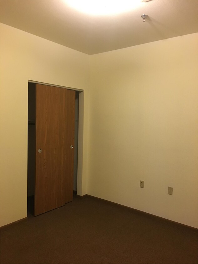 407 S Blackhoof St Unit 115 B, OH 45895 Room for Rent in