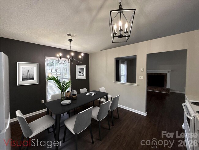 Foto del edificio - 5919 Hunters Crossing Ln