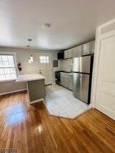Building Photo - 2 Beech Spring Dr