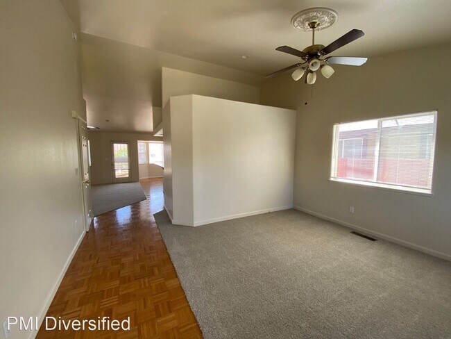 Foto del edificio - 3 br, 2 bath House - 700 Blue Skies