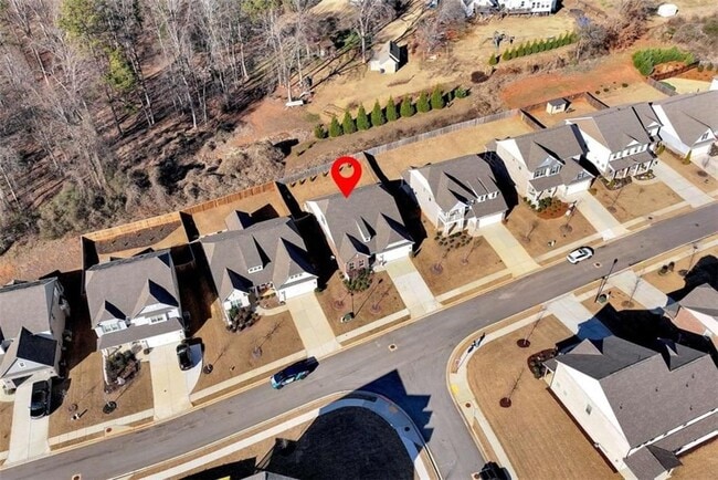 Building Photo - 6968 Manchester Dr