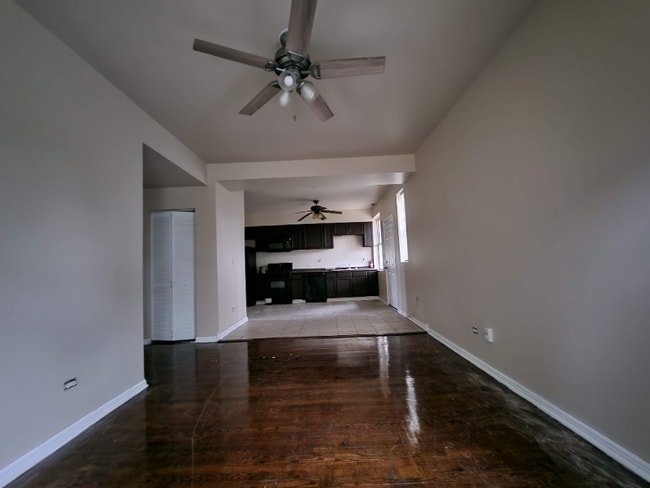 Building Photo - 7016 S Sangamon St