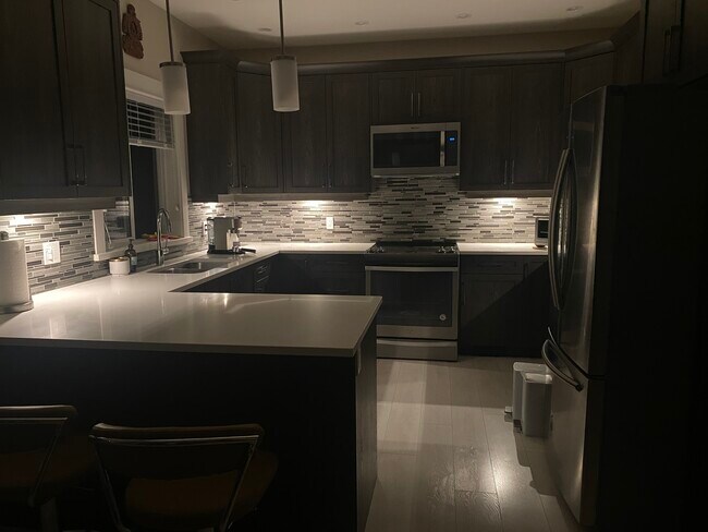 Photo du bâtiment - 2389 Lund Rd