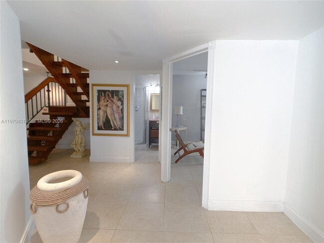 Building Photo - 956 Mockingbird Ln