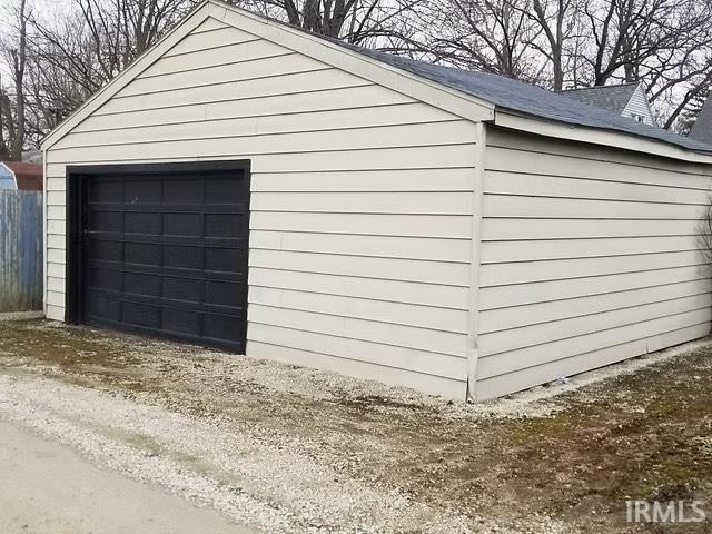 Building Photo - 2115 S Pershing Dr