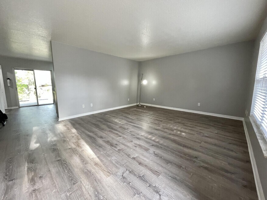 2275 Granada Dr