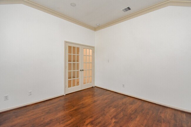 Building Photo - 6822 Clemson Ln