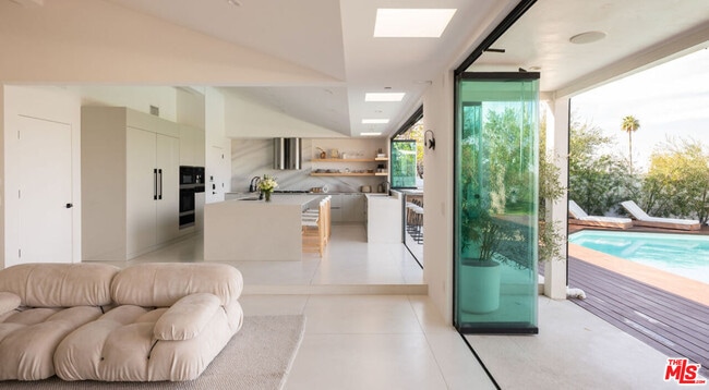 Foto del edificio - 3382 Scadlock Ln