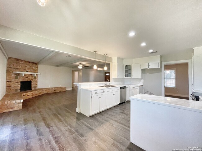 Foto del edificio - 10185 FM1101