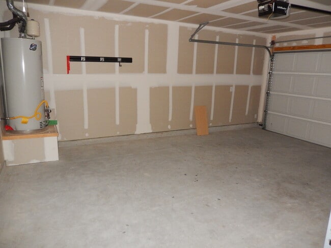 Building Photo - 2711 Sunset Bend