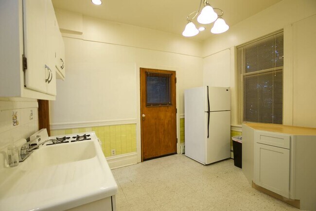 Foto del edificio - 2825 W Shakespeare Ave