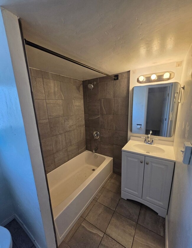 Building Photo - Charming 1BD/1BA Normal Heights Home w/ SOLAR and Private Fenced Yard