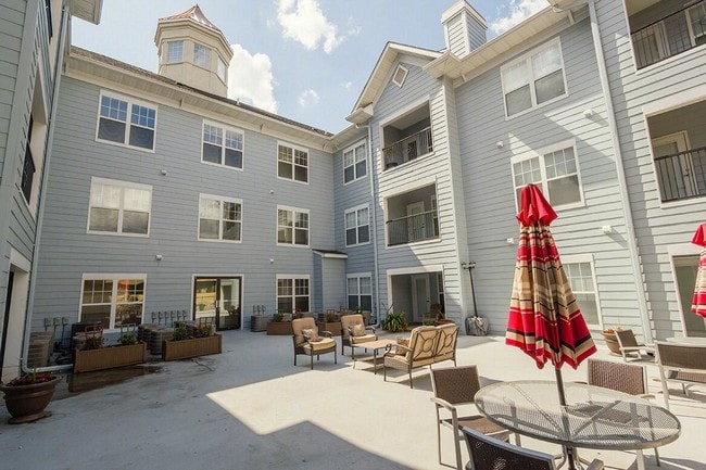 Building Photo - Kirkwood Station Plaza Apartments