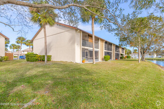Building Photo - 2125 Golf Isle Dr