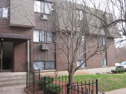 Primary Photo - 131 Clinic Dr