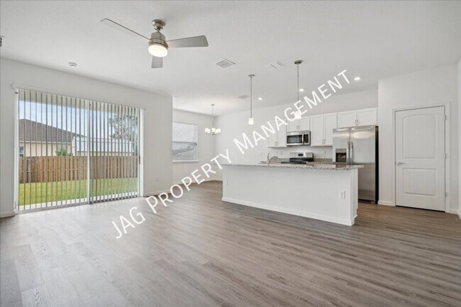 Foto del edificio - 516 Fredericksburg St