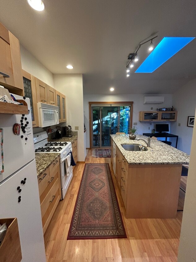 Foto principal - 1843 Rebecca Ave
