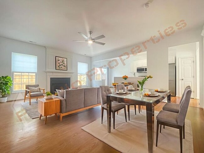 Building Photo - Fresh Paint - Lovely 3 Bedroom, 2.5 Bath T...