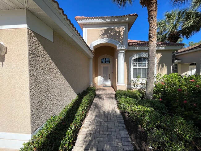 Building Photo - ANNUAL RENTAL - CARLTON LAKES - SINGLE FAM...