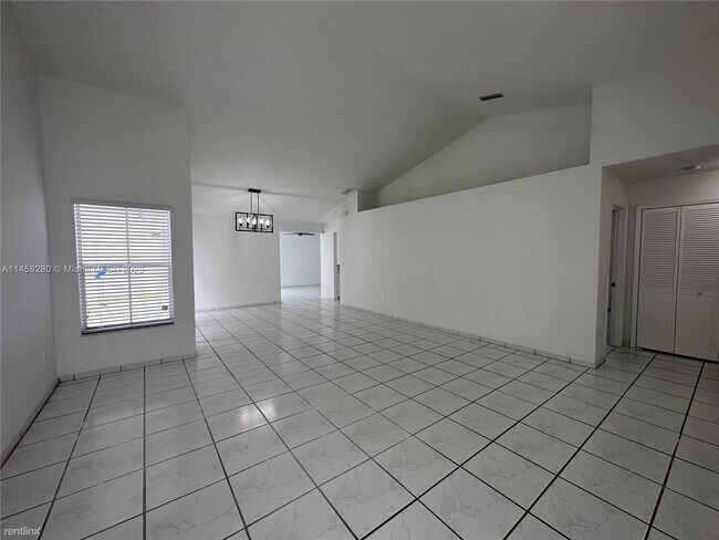 Foto del edificio - 3 br, 2 bath House - 14311 SW 90th Ter