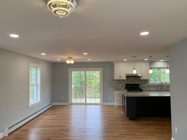Building Photo - 38 Gristmill Ln